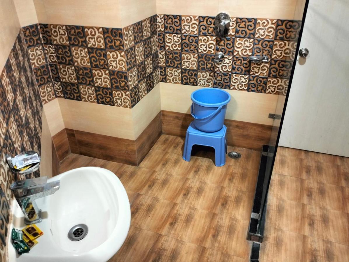 Hotel Shri Gourav Биканер Экстерьер фото